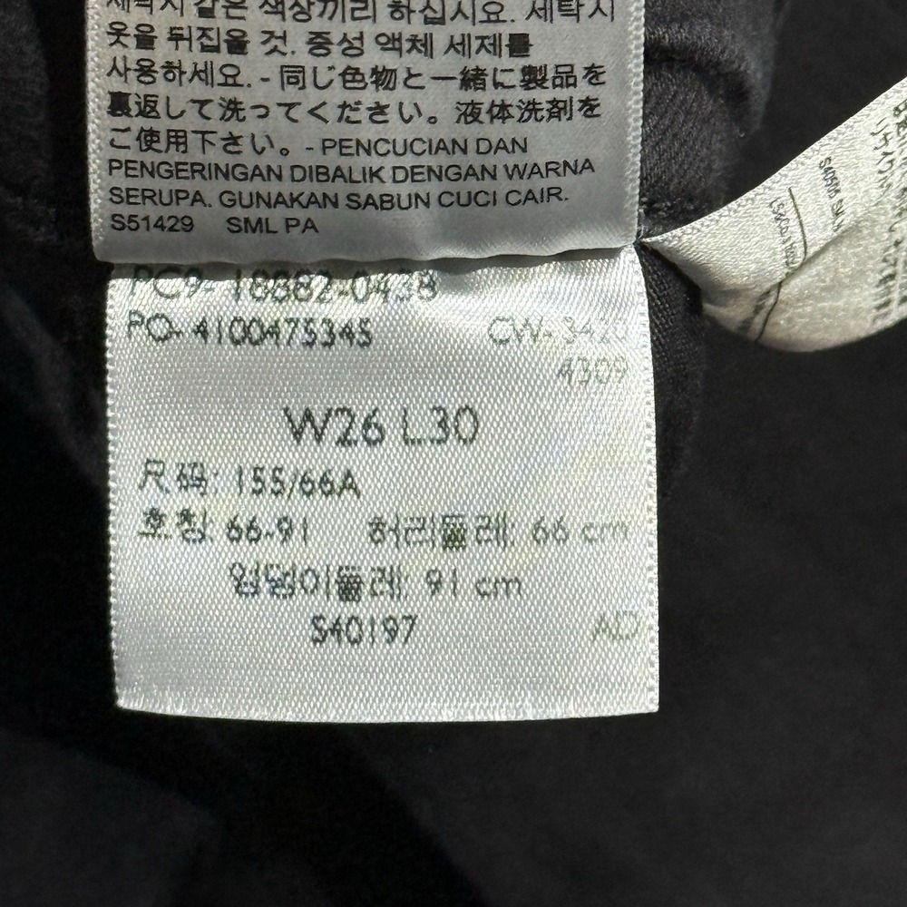 Levi's 721 High Rise Skinny Jeans Women's Size 26 Black Distressed Stretch - Picture 16 of 16